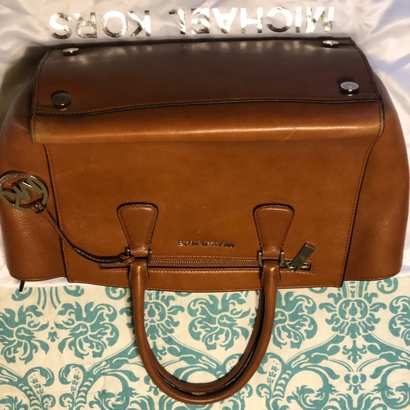 Michael Kors Purse w/ Original Bag - Picture 1 of 2